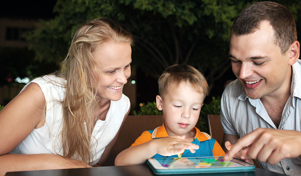 Difference Between Parenting & Digital Parenting